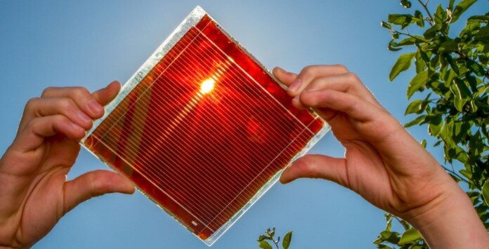 Eficiência Célula Solar Fotovoltaica