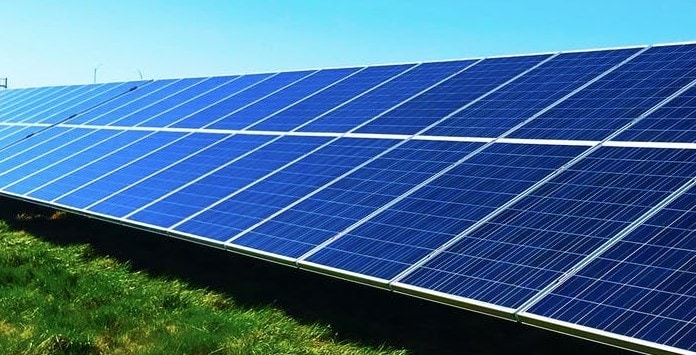Painéis fotovoltaicos importados e nacionais